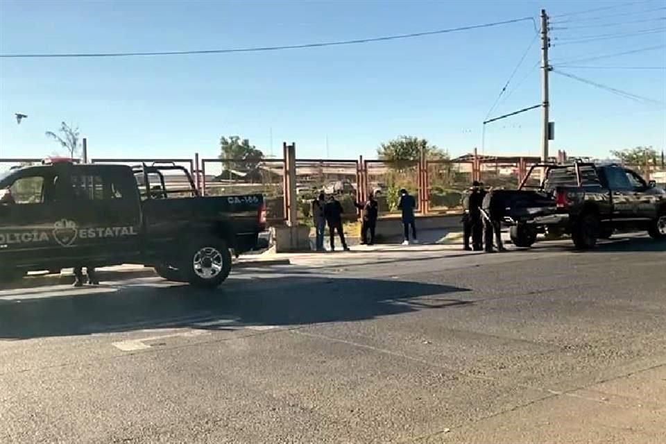 Un cadáver fue hallado en un canal, a la altura del cruce de la Avenida Malecón y la Calle Teresa Reynoso, en la Colonia Insurgentes de la Presa.