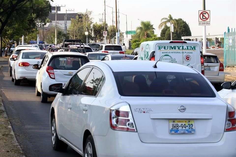 En Servidor Público se generó un intenso tráfico durante la mañana.