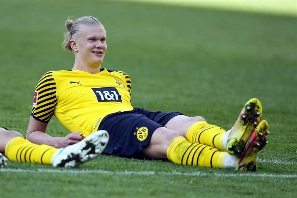 Medios ingleses afirman que Erling Haaland tiene su futuro en el Manchester City.