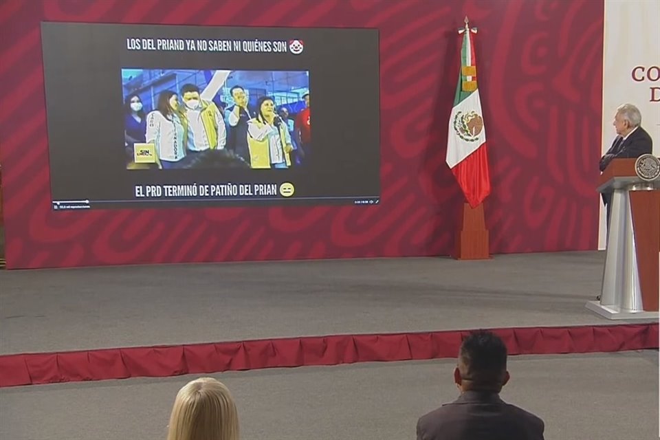 El Presidente Andrés Manuel López Obrador en su conferencia matutina desde Palacio Nacional. 