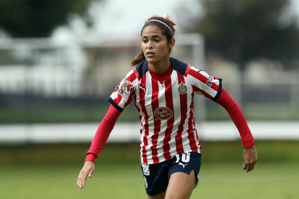 Joseline Montoya, atacante de Chivas femenil.