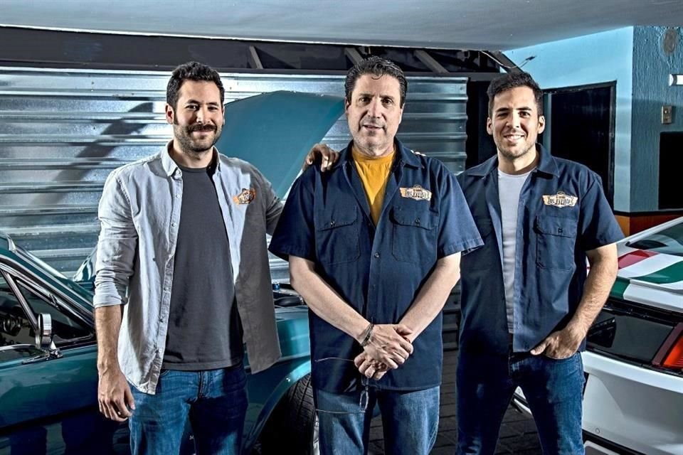 'El circo de los autos clásicos no es para cualquier payaso'. Juan José Navarro, padre.