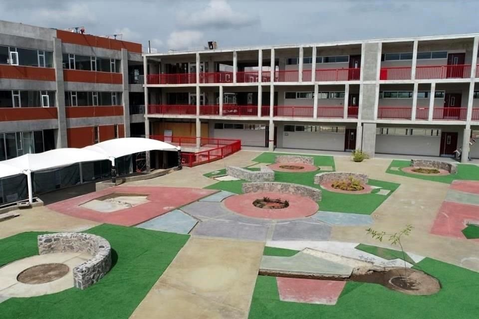 El Instituto de Ciencias se encuentra en el Fraccionamiento Solares.