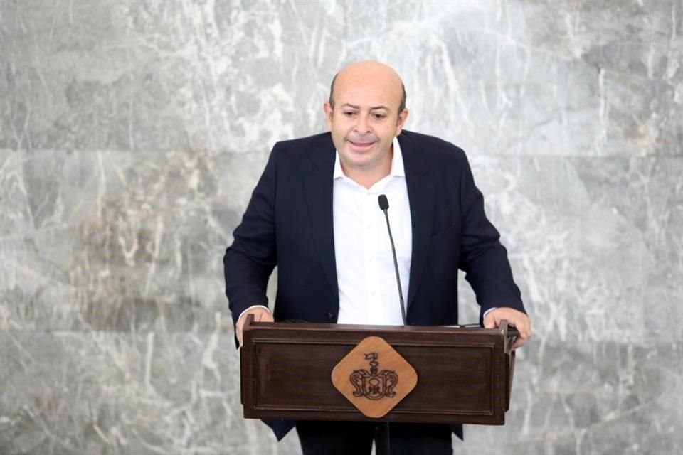 Marco Valerio Pérez Gollaz, Secretario del Trabajo.