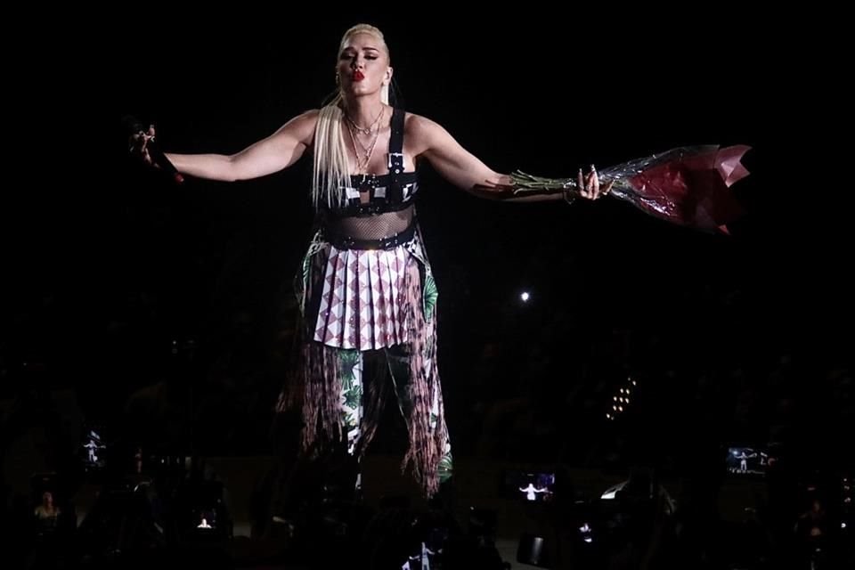 Gwen Stefani demostró su amor por sus fans mexicanos.