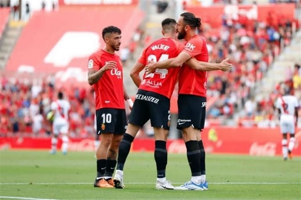 Vedat Muriqi anotó el primer gol del Mallorca al minuto 13.