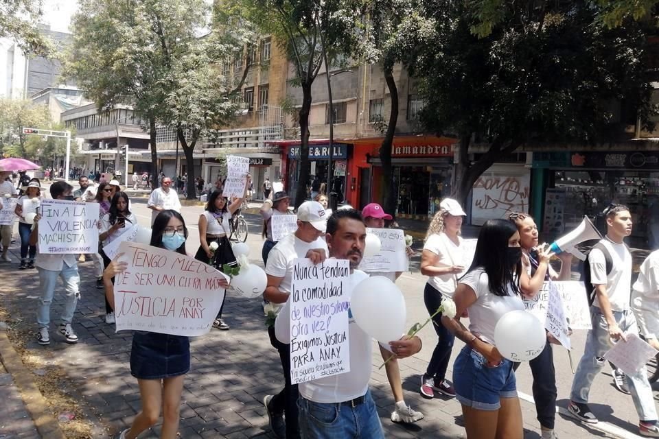 Fueron cerca de 30 personas quienes salieron a la marchar para exigir se esclarezca el asesinato de Quimberly.
