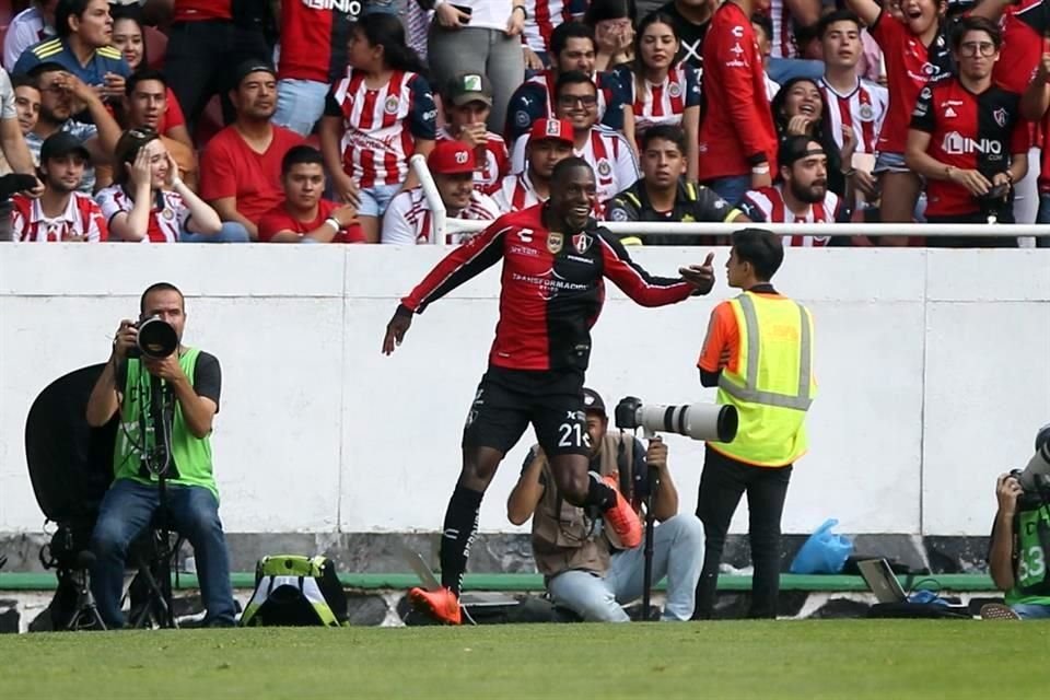 Aníbal Chalá fue el autor del gol que puso adelante a los Zorros, justo antes de que terminara el primer tiempo.