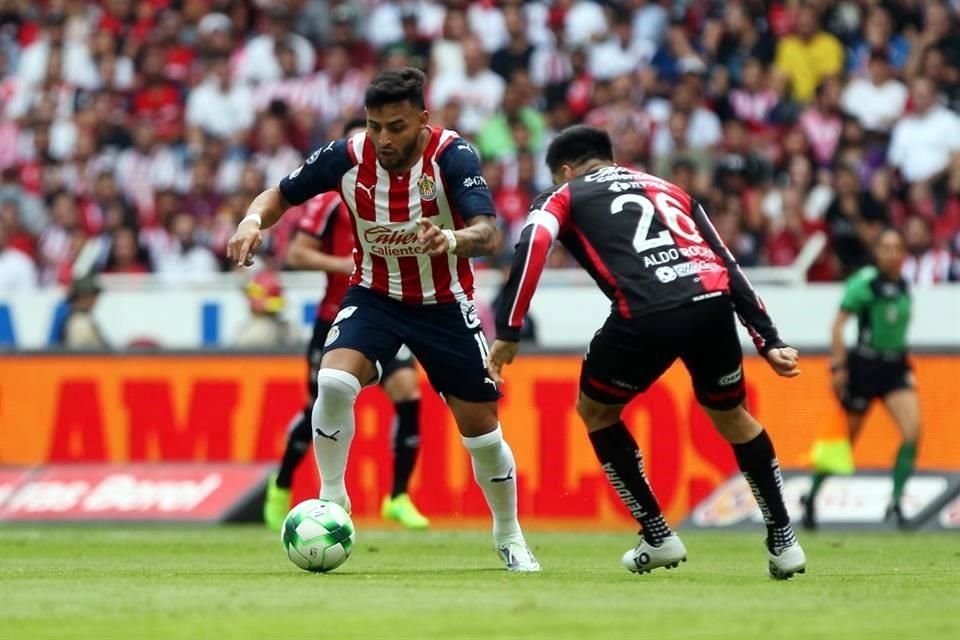 Alexis Vega, quien durante la fase regular tuvo un papel protagónico, esta vez fue anulado y poco pudo hacer ante el acérrimo rival.