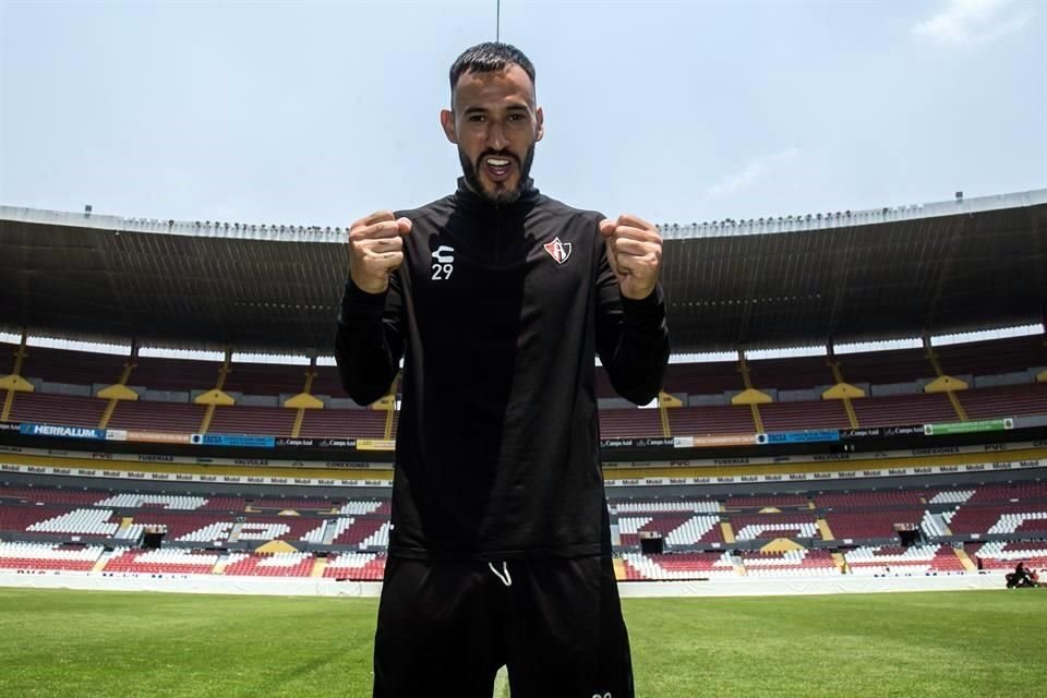 El zaguero Emanuel Aguilera destaca el hambre de los Zorros.