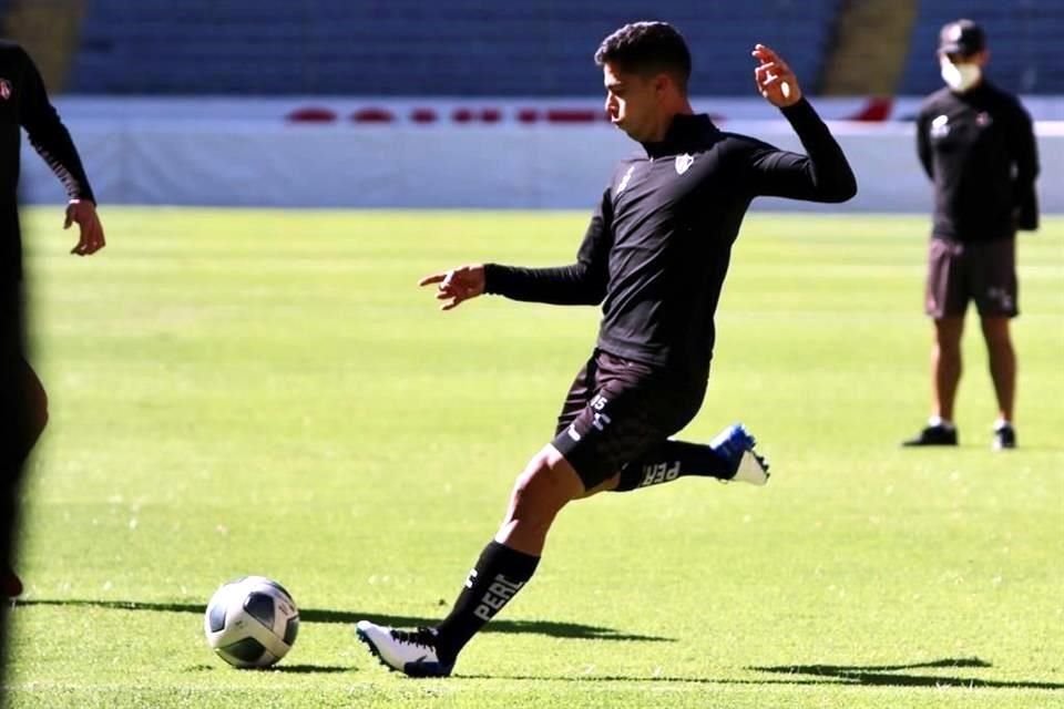 Diego Barbosa en un entrenamiento del Atlas.