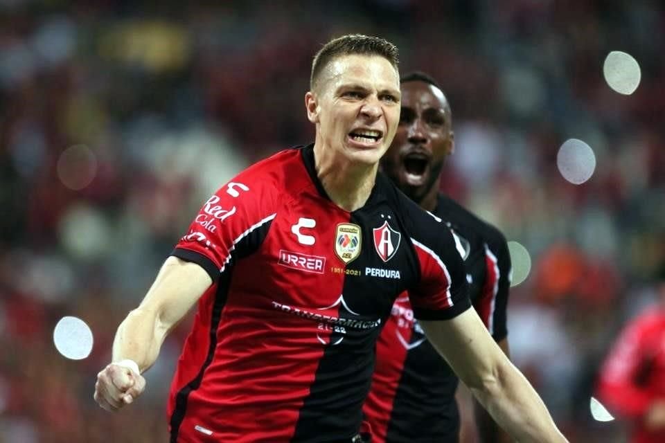 El campeón Atlas tomó ventaja de 3-0 en la Ida de la Semifinal sobre los Tigres. Furch, Reyes y Quiñones hicieron los goles.