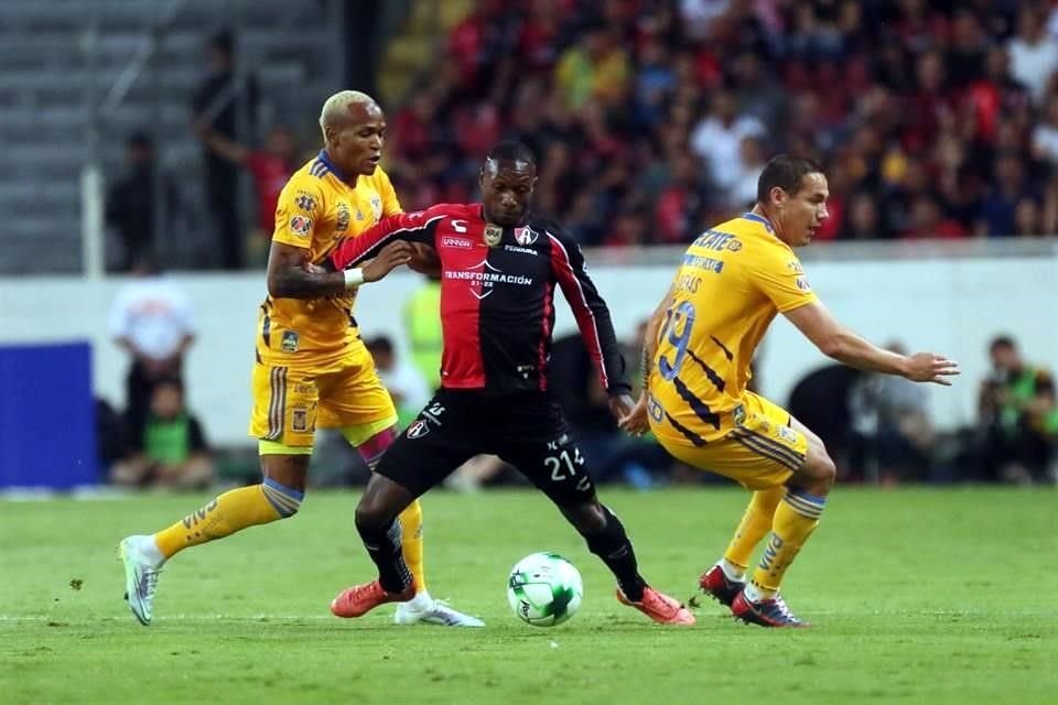 Chalá fue un dolor de cabeza para los defensores de Tigres.