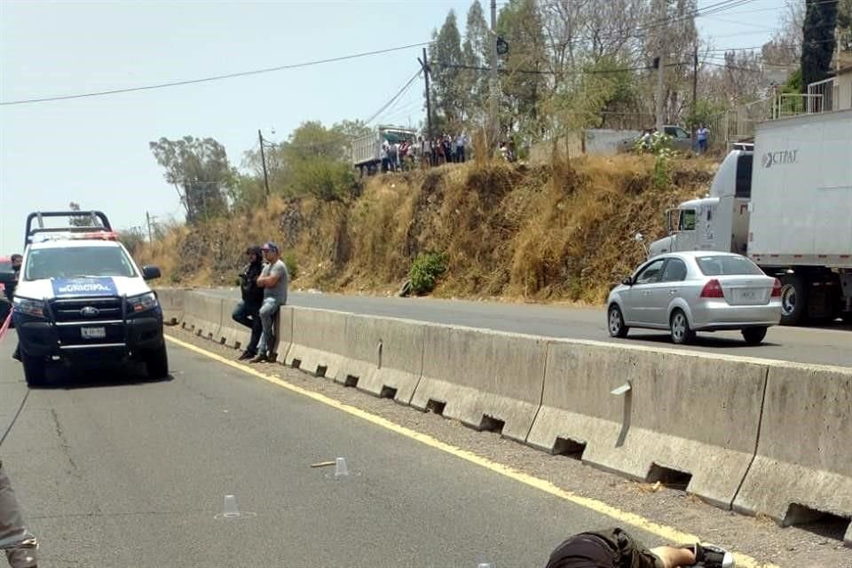 Un hombre fue ejecutado  en el kilómetro 10 de la Carretera Guadalajara-Ocotlán, en la localidad de Atequiza, en Ixtlahuacán de los Membrillos.