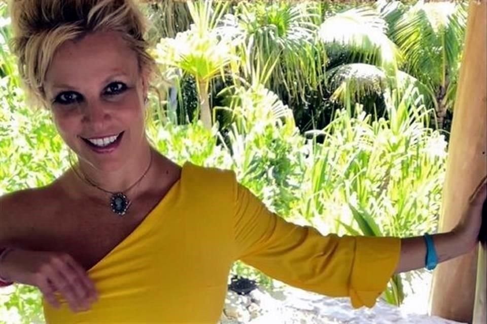 Britney Spears posó desnuda para su Instagram, casi una semana después de la revelación de su aborto espontáneo.