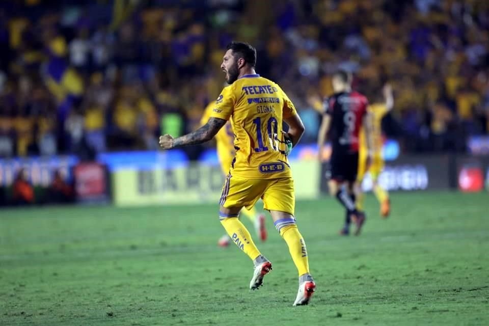 Gignac firmó su triplete con un gol más de penal.