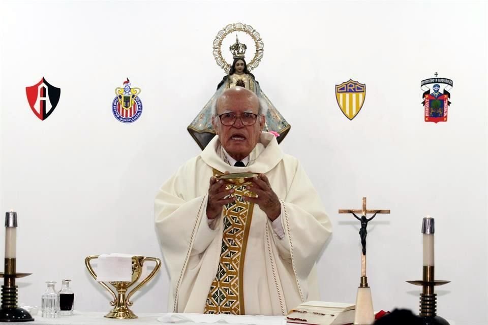 José Rosario Ramírez Mercado, mejor conocido como el Padre Chayo, falleció en la madrugada de este martes, a los 94 años.