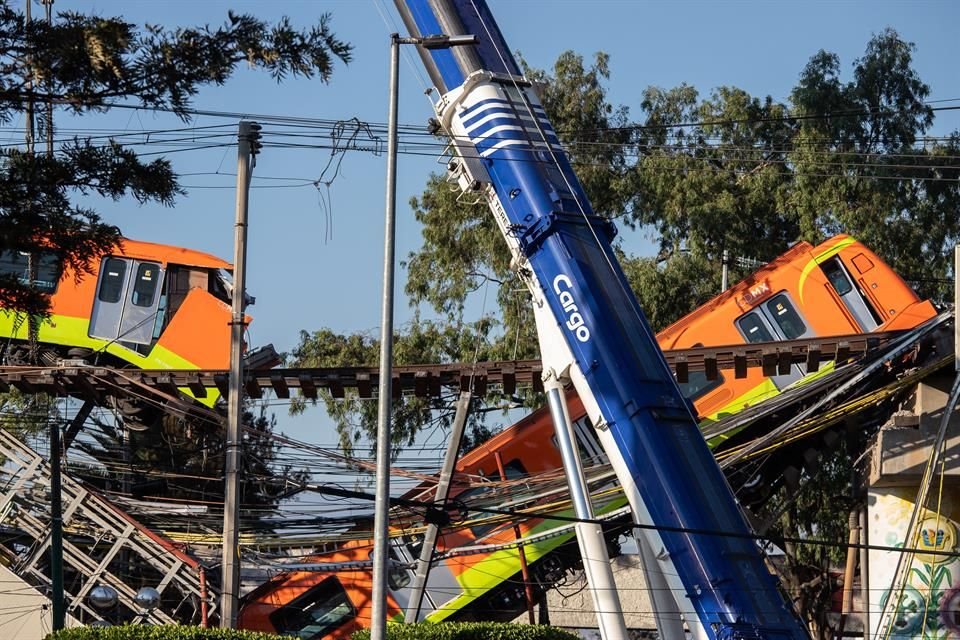 Titular de Protección Civil de CDMX informó que suman 24 personas fallecidas por desplome de convoy de Línea 12 tras colapso de trabe.