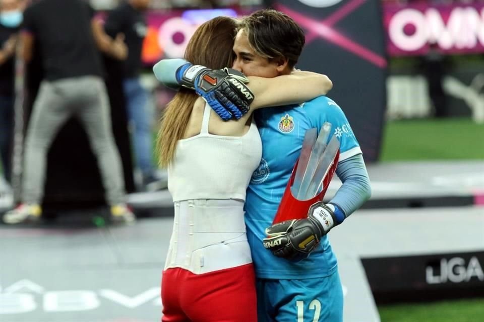 Blanca Félix se convirtió en la figura del partido.