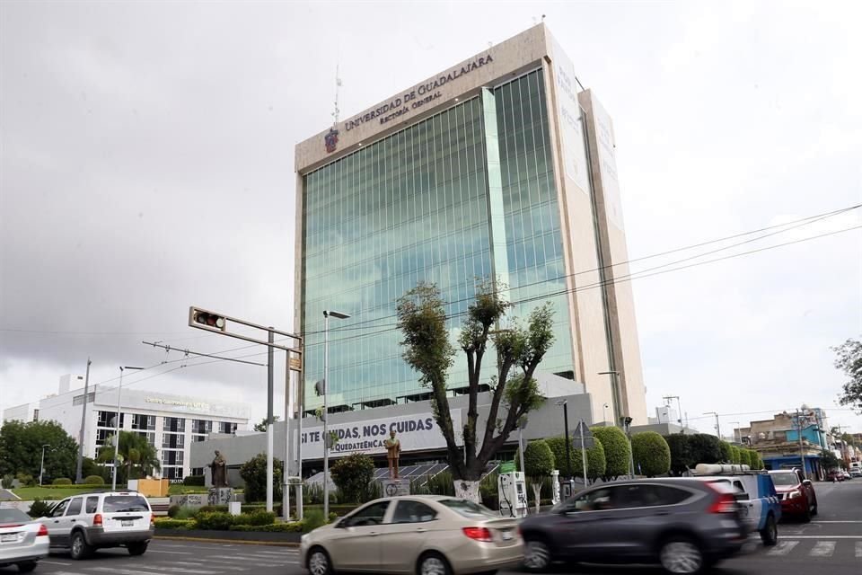 Fachada de la Rectoría general de la Universidad de Guadalajara.