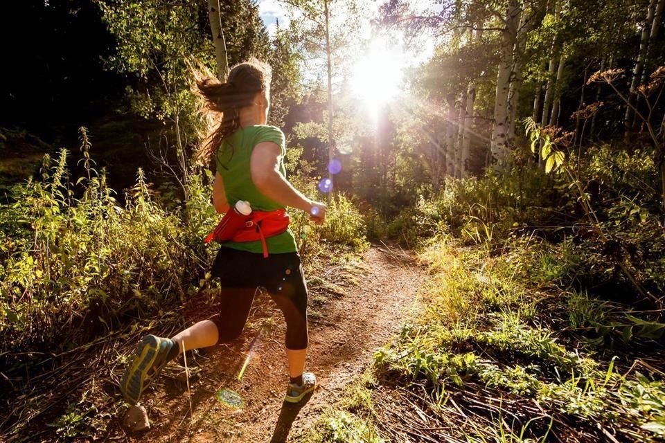 Correr en zonas llenas de naturaleza le da un giro a tu rutina.