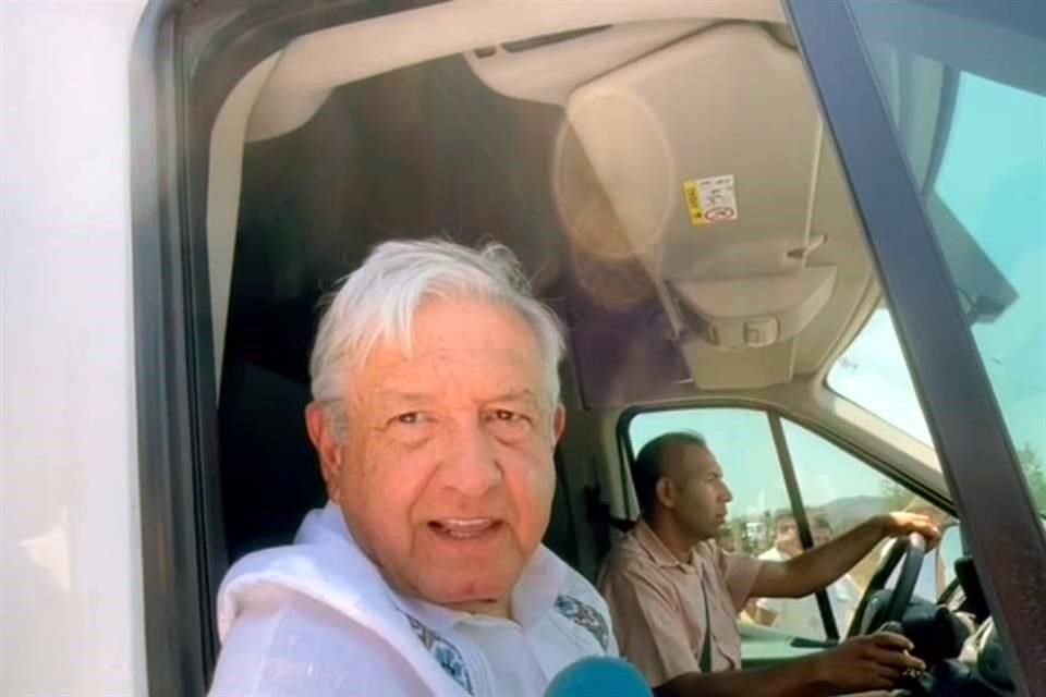 AMLO se encuentra de gira en Mazatlán, Sinaloa.