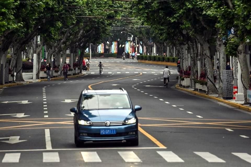 Poco a poco, la ciudad recuperaba su vida normal después de un confinamiento estricto de dos meses.