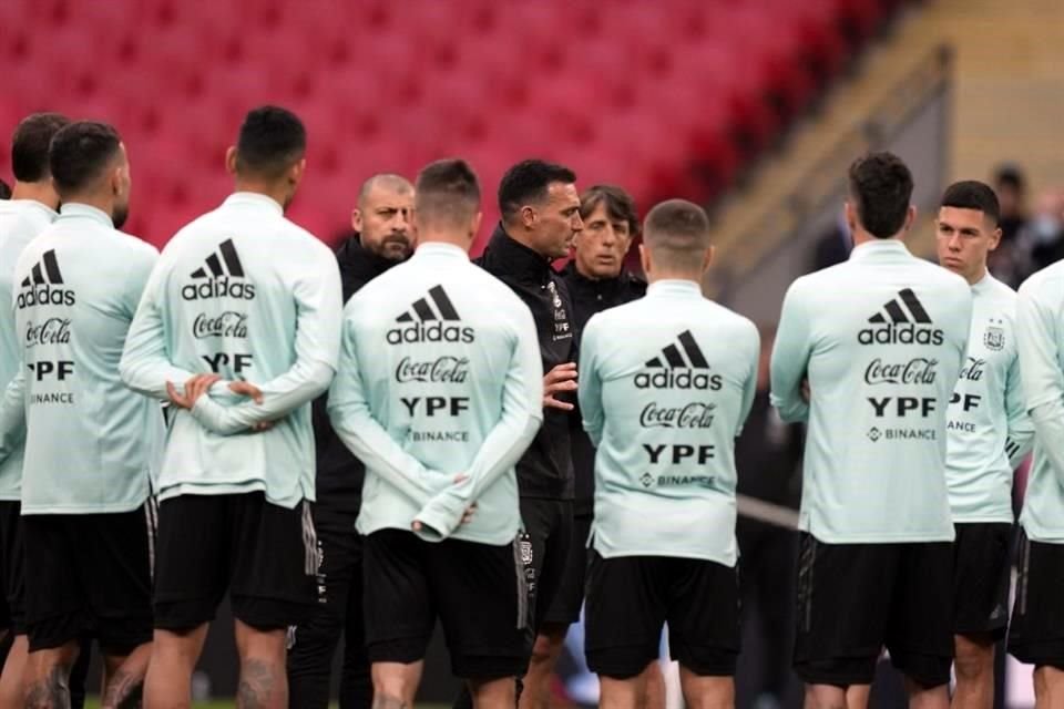 Lionel Scaloni pide calma a su equipo.