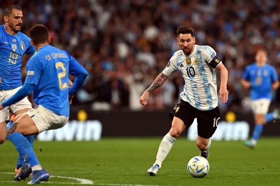 Lionel Messi dio un pase para gol.
