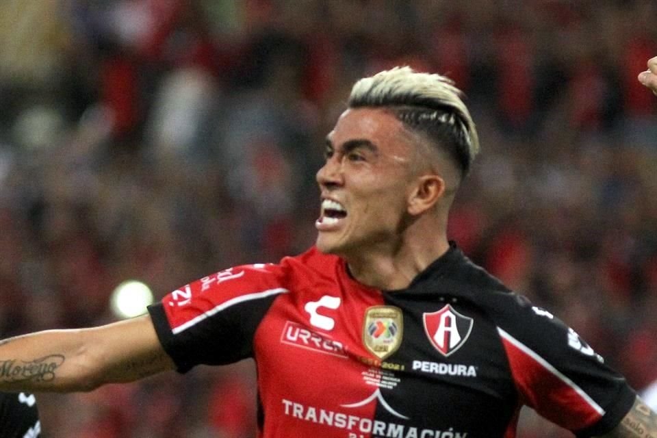 Además de jugar posiciones distintas, 'Hueso' Reyes sorprendió como goleador en la Liguilla.