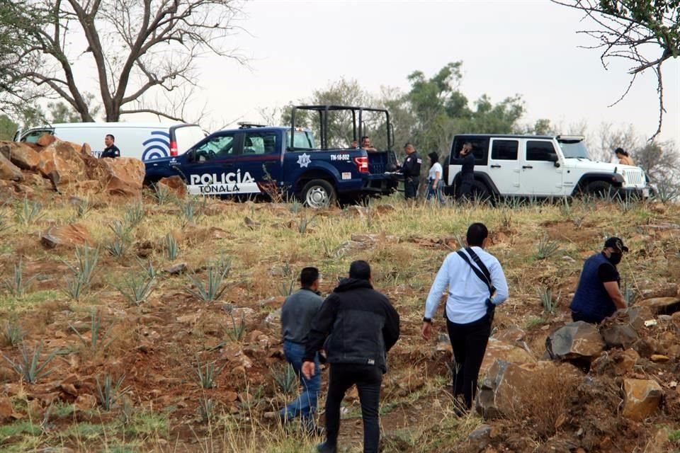 Los asesinos abandonaron sus cadáveres en un sembradío de magueyes ubicado al final de las calles Cañada del Puente y Cañada Halcón.