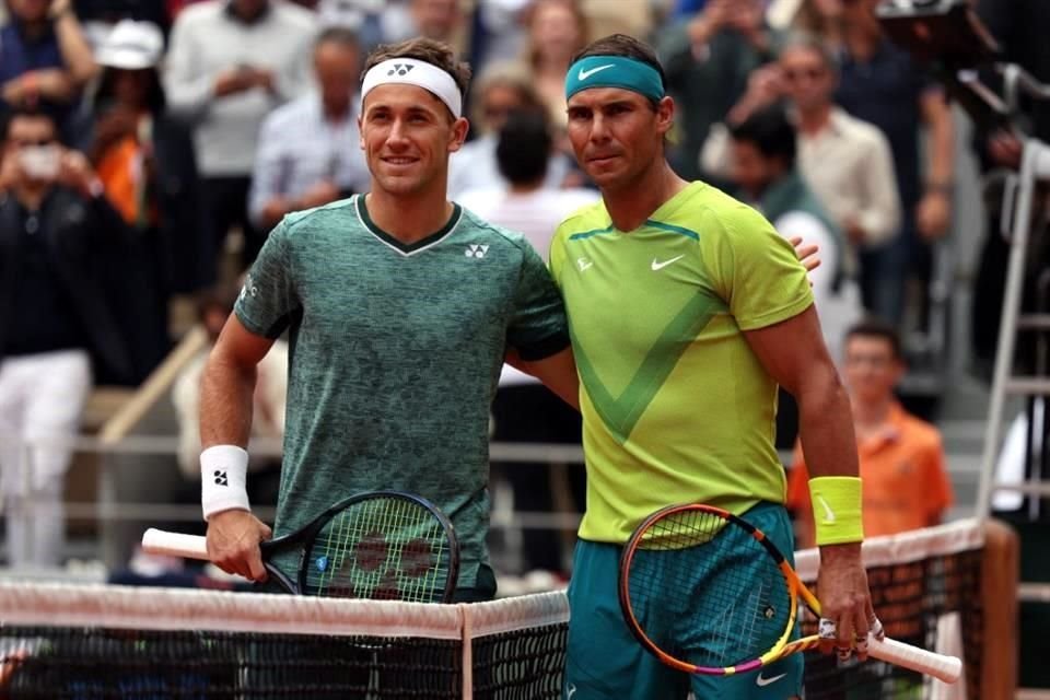 La foto oficial previo al encuentro entre Casper Ruud y Rafael Nadal.