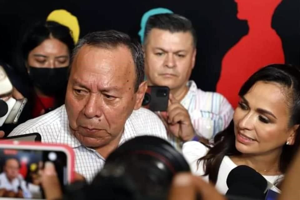 Jesús Zambrano estuvo en Cancún en apoyo de la candidata de PAN-PRD al Gobierno de Quintana Roo, Laura Fernández.