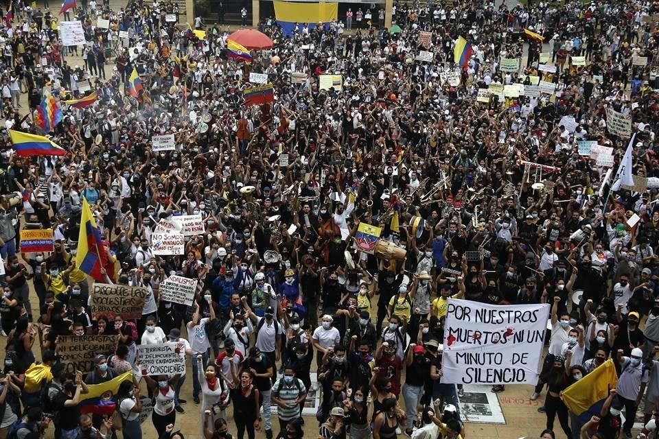 La UE pidió a  actores sociales y políticos en Colombia rebajar las tensiones, tras protestas contra Gobierno que han dejado 24 muertes.