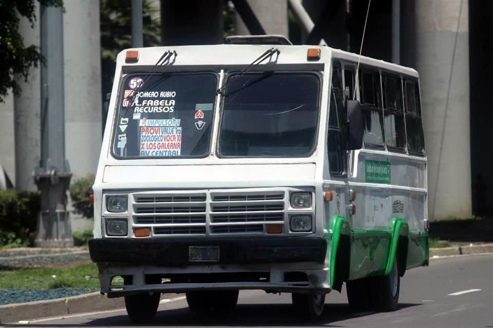 Tras bloqueos de transportistas que afectaron a usuarios de la Ciudad la semana pasada, el Gobierno de CDMX anunció 15 puntos que planteará a transportistas.