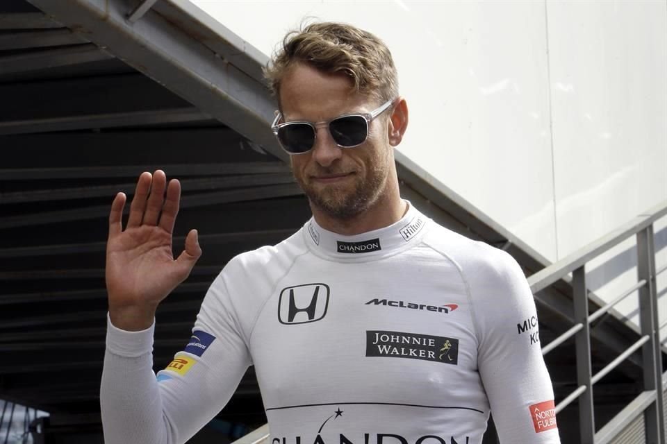 A Jenson Button le emociona la 'lucha' que podrían tener Verstappen y Pérez por el campeonato.