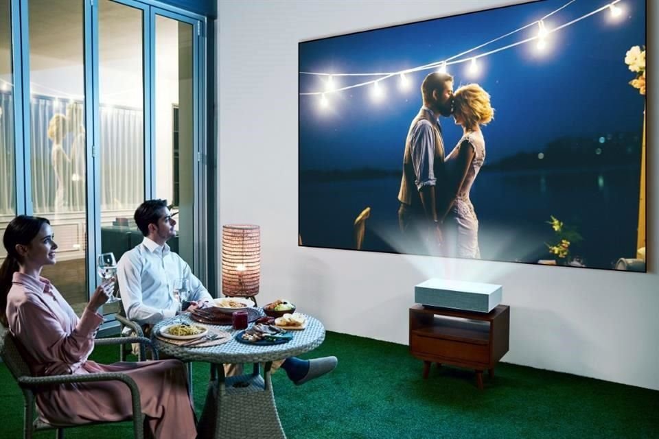 LG CineBeam promete una experiencia inmersiva.