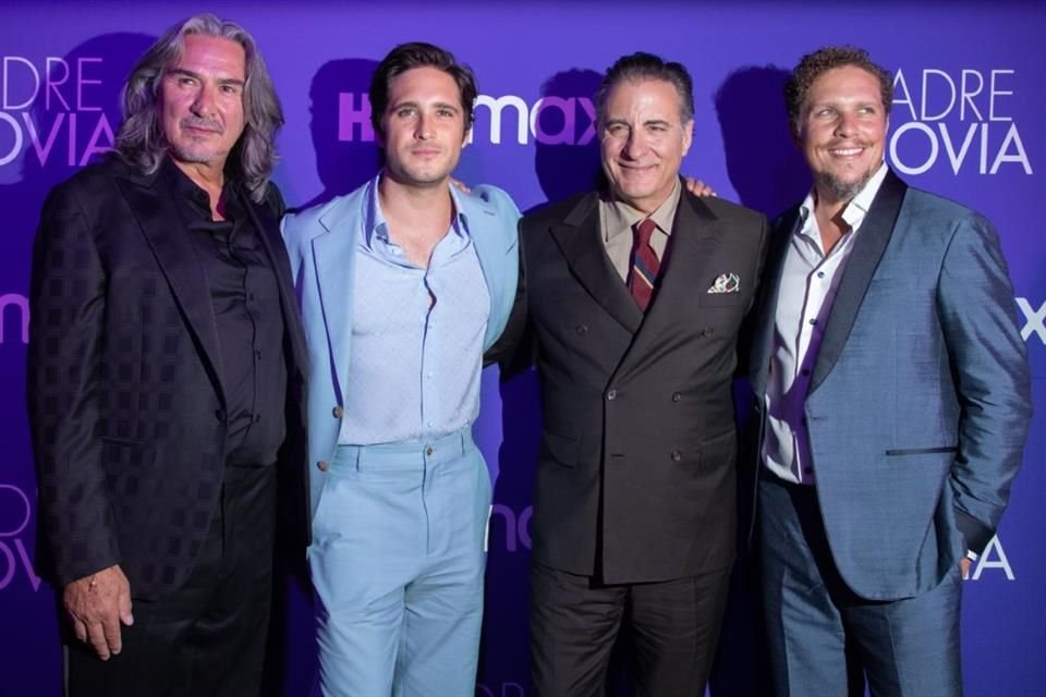 Pedro Damián, Diego Boneta, Andy García y Gaz Alazraki durante la presentación del filme.