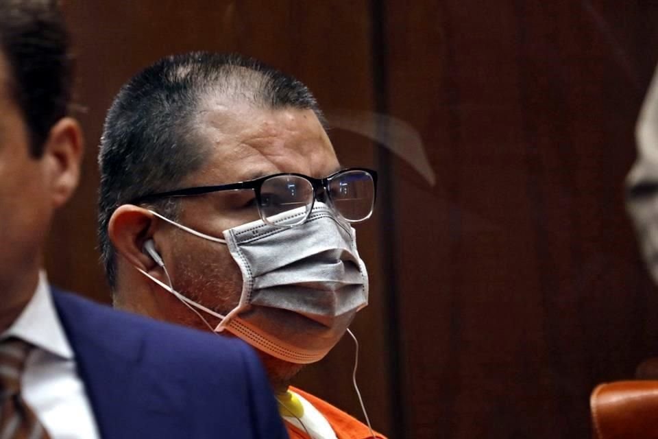 Naasón Joaquín García, líder de la iglesia La Luz del Mundo, fue sentenciado ayer por un juez de California a 16 años y 8 meses de prisión.