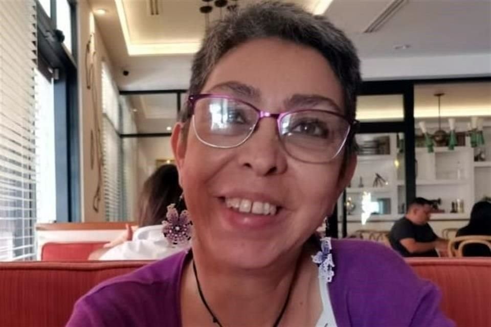 La activista Sandra Quiñones denunció que intentaron subirla a un auto por la fuerza, en instalaciones de la Fiscalía de Puerto Vallarta.