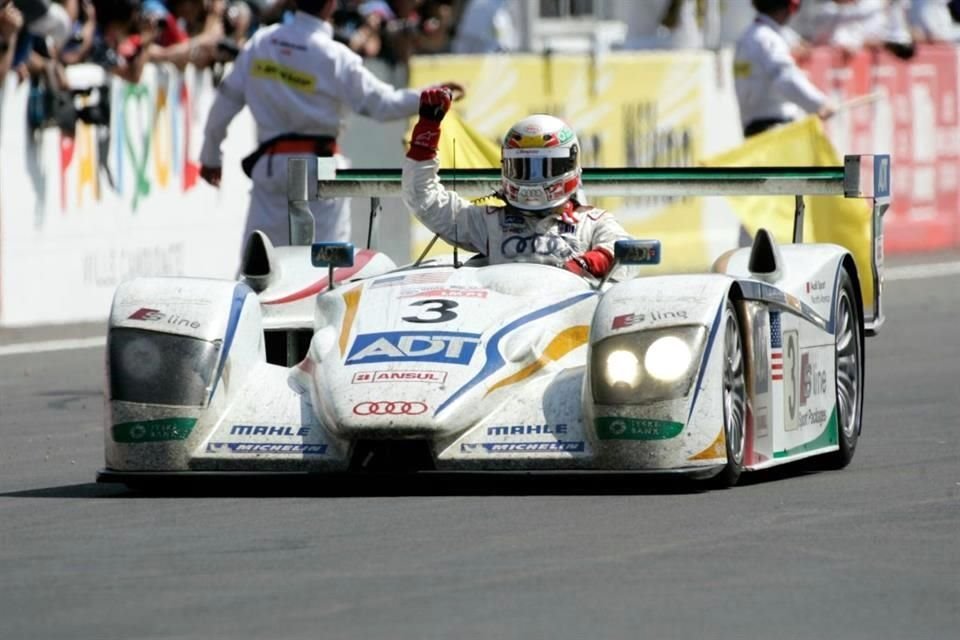 El máximo ganador de Las 24 Horas de Le Mans es el piloto Tom Kristensen con nueve victorias.
