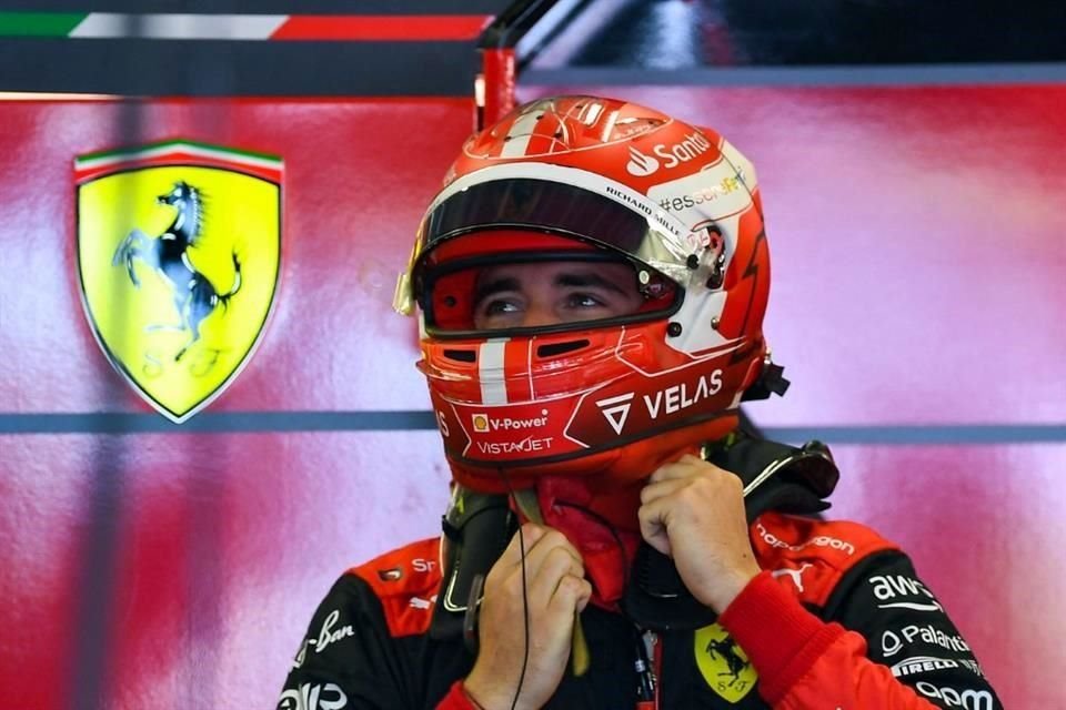 Charles Leclerc se hizo de la pole, pero es domingo fue un día amargo para los Ferrari.
