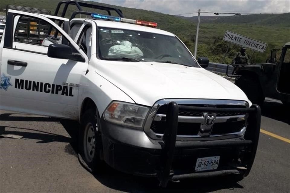 El Comisario de Tizapán El Alto fue asesinado en una balacera entre policías y sujetos armados, en carretera que va de Tizapán a Tuxcueca.