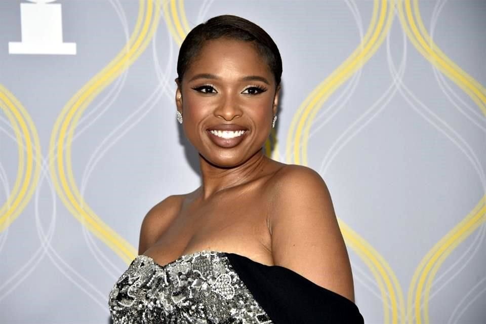 La actriz Jennifer Hudson, quien produjo 'A Strange Loop', entró al reducido grupo de artistas ganadores del EGOT (acrónimo de Emmy, Grammy, Óscar y Tony).