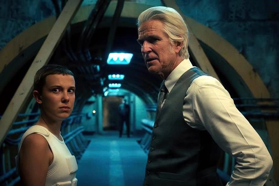 Millie Bobby Brown (Eleven) y Matthew Modine  (Dr. Martin Brenner) tendrán que dejar sus diferencias a un lado para salir adelante.