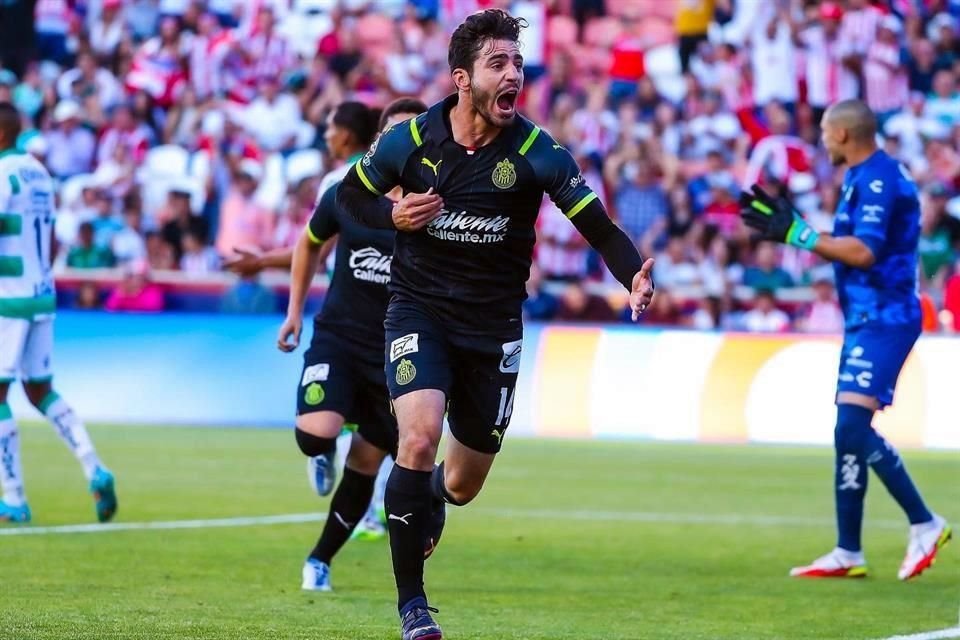 Antonio 'Pollo' Briseño puso en ventaja al Rebaño.