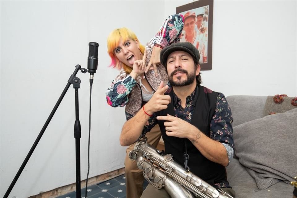 Arturo Tibu Santillanes y su hija, Zyanya Santillanes.