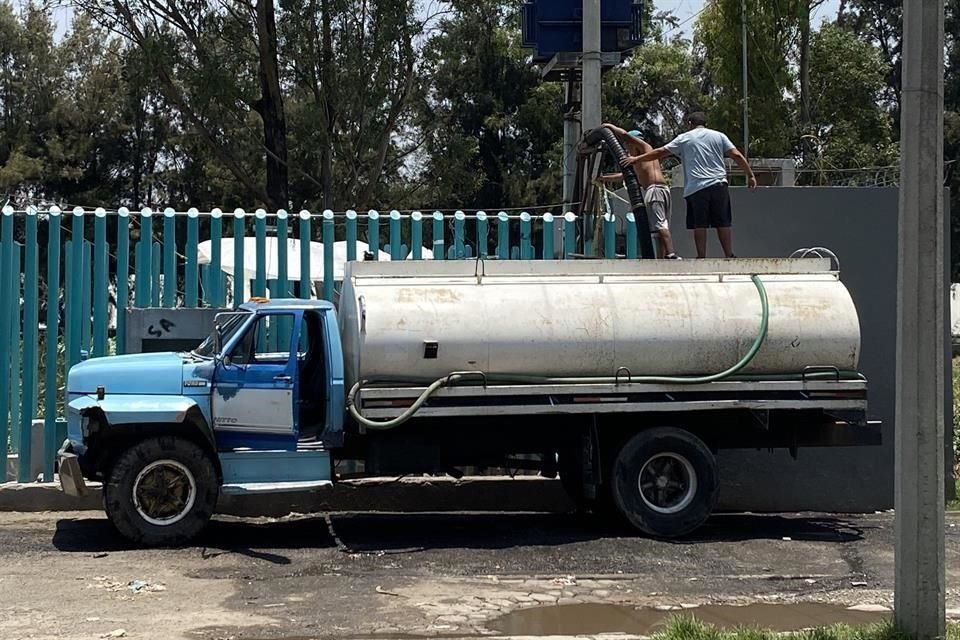 Carecen del agua alrededor de 112 colonias de la demarcación; advierte Alcaldesa por deterioro en la red que abastece del líquido potable.