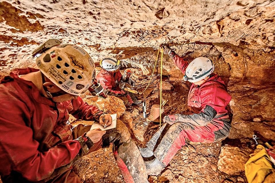 Espeleólogo Octavio del Río urgió al INAH cambiar trazo del Tramo 5 del Tren Maya ante hallazgos de sitios arqueológicos subacuáticos.