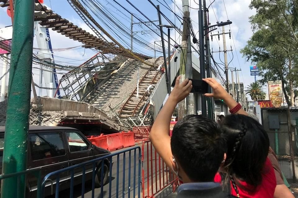 Por segundo día consecutivo, los trabajos de retiro de escombro en el lugar del colapso en L-12 se mantienen suspendidos hasta nuevo aviso.